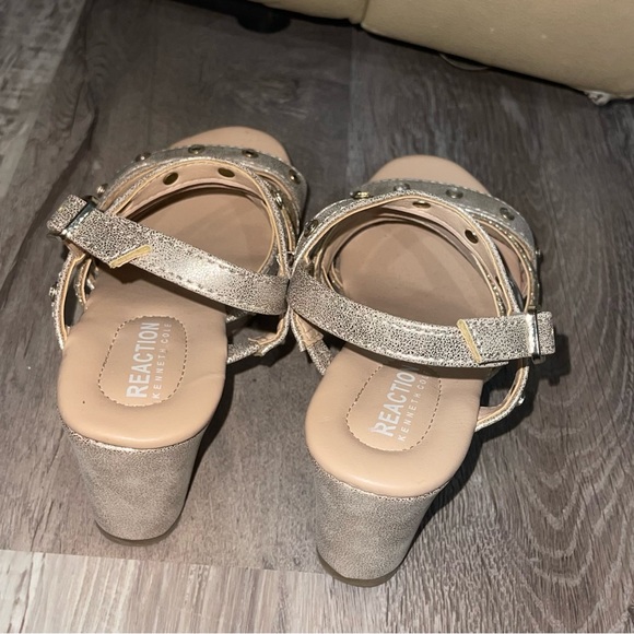 Kenneth Cole Reaction - Girls Wedges - Size 11 - Picture 3 of 4